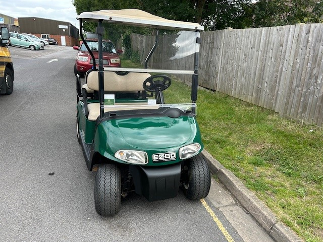 Used electric Ezgo golf buggy for sale UK